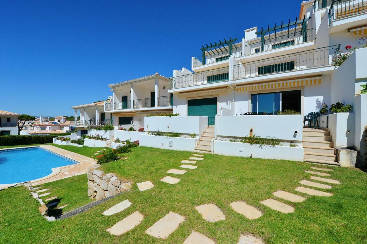 Townhouse Next To Falesia Beach Albufeira Exterior foto