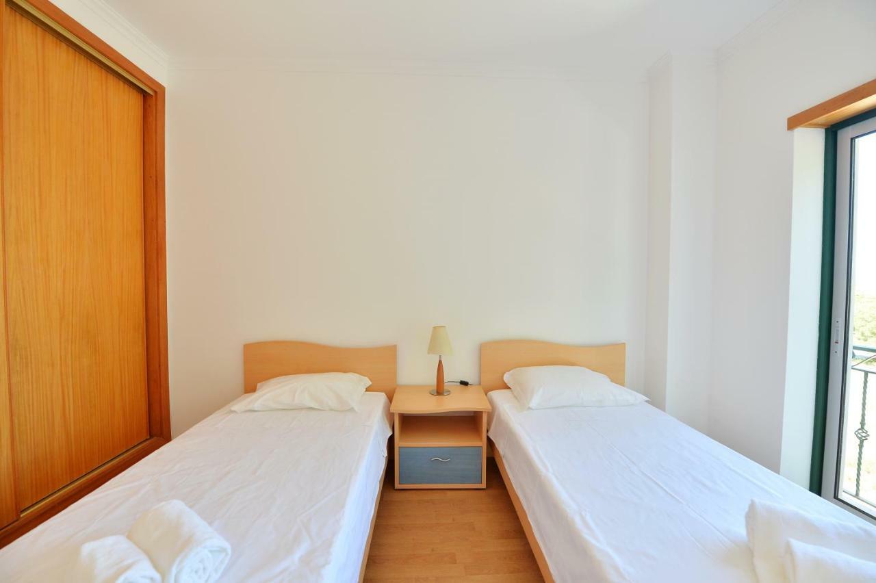 Townhouse Next To Falesia Beach Albufeira Exterior foto